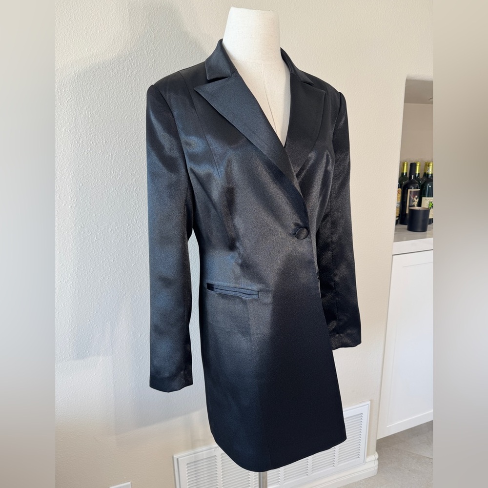Aidan Mattox Black Satin Long Sleeve Blazer Dress - Picture 10 of 15